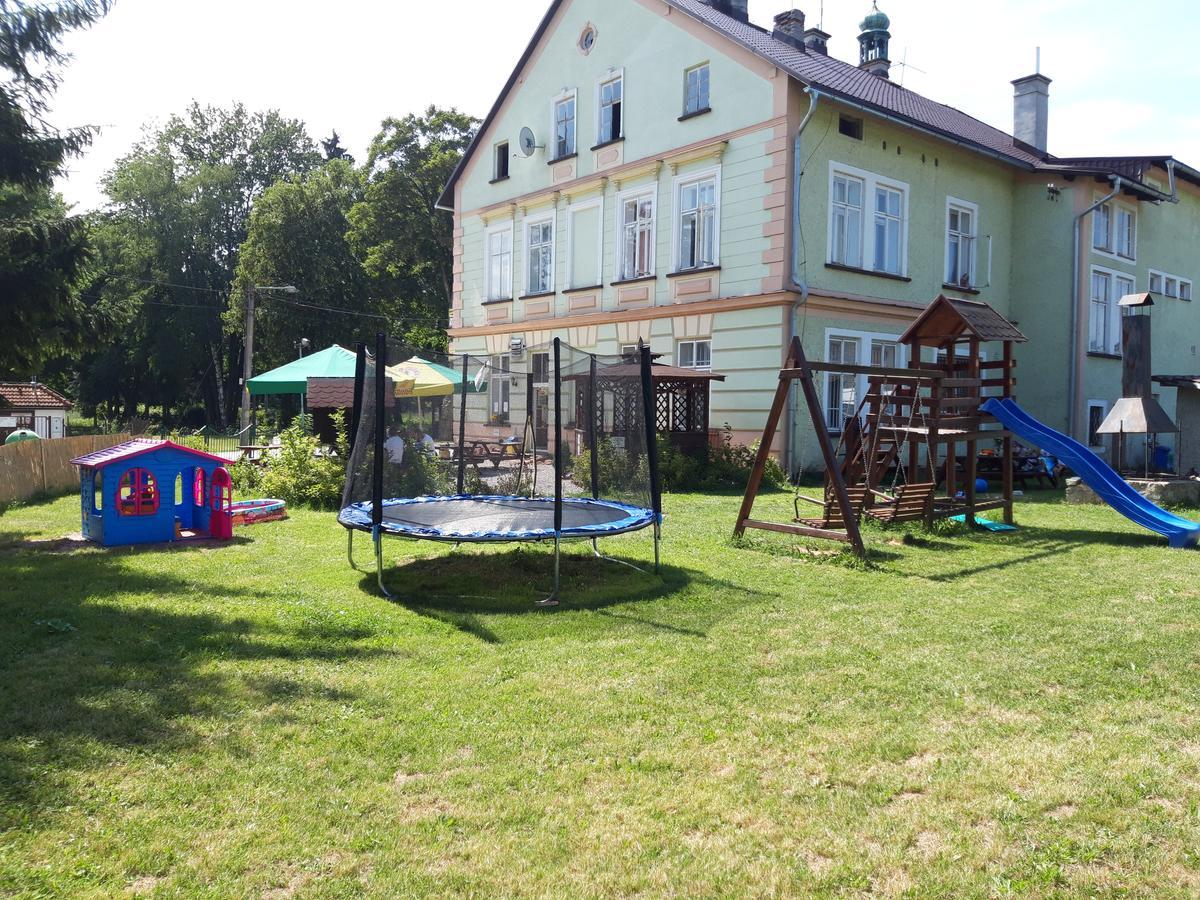 Penzion Dalibor Трутнов Екстер'єр фото